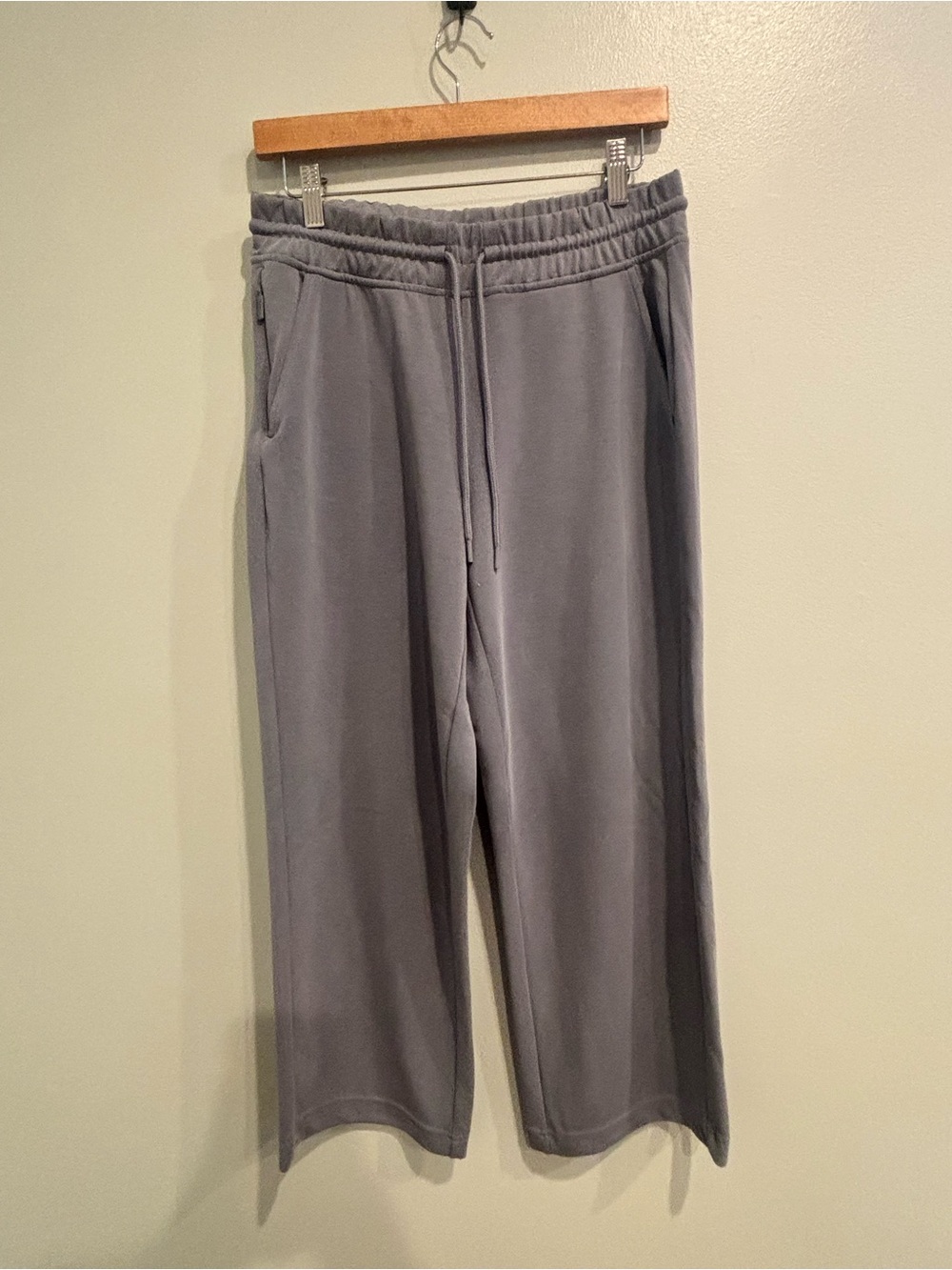 Athleta S Casual Sleeveless Top & Wide-Leg Pants Set in Dusty Lavender - Picture 6 of 9